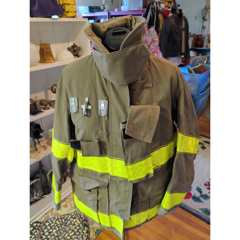 Vintage Globe Firefighter Turnout Jacket Shell Speigletown GX-7 Tan 42 x 29